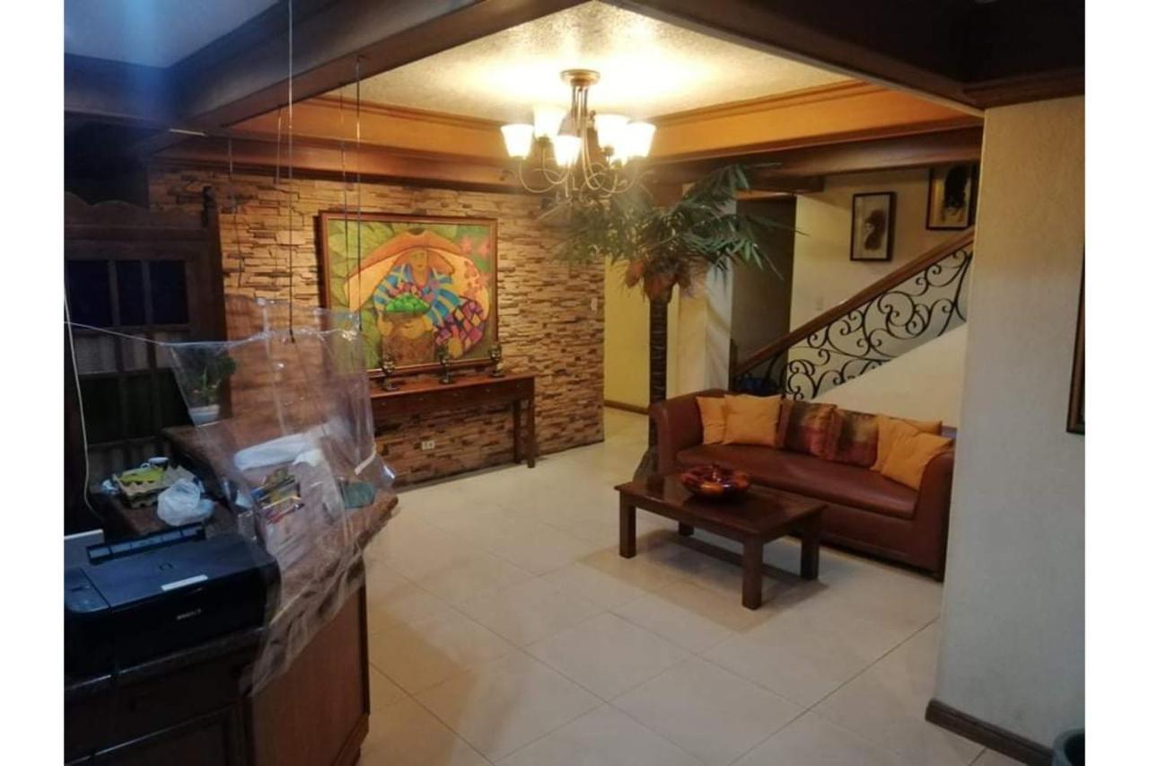 Reddoorz At Casa Marabella Villamonte Bacolod City Exterior photo