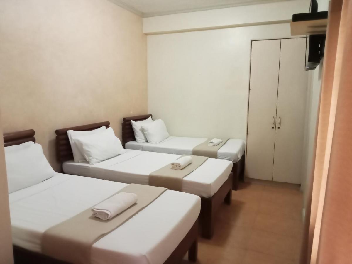 Reddoorz At Casa Marabella Villamonte Bacolod City Exterior photo